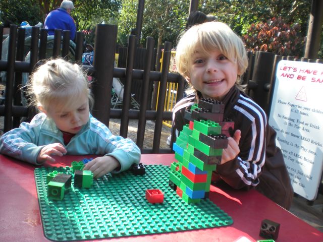 Kids play while parents wait : Legoland has at the front of each line a play area for your kids - that way they can play with Duplos while you wait in line.  Keeps the boredom down.  It's the best thing ever.
