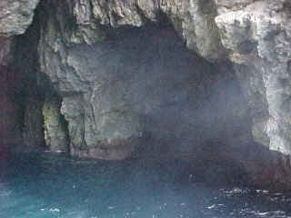 Cathederal hole, Cape Brett, Northland, New Zealand (New Zealand, The Travel Addicts, North Island)