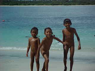 The local children playing (The Travel Addicts, Bali, Indonesia)