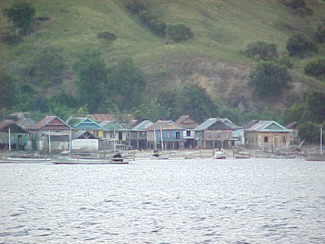 Muslim stick village on Rinca (Indonesia, The Travel Addicts, Rinca, Nusa Tengarra Timur)