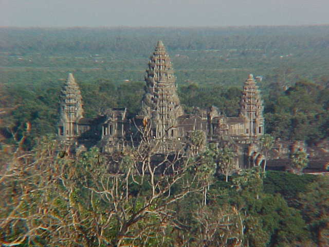 The legendary Angkor Wat from Phnom Bakeng just before sunset :  (Cambodia, The Travel Addicts)