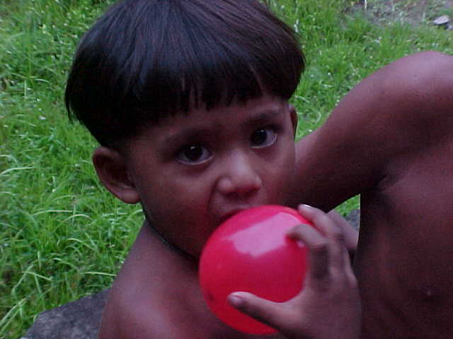 My last balloon recipient :  (until I can find some more!) (Cambodia, The Travel Addicts)