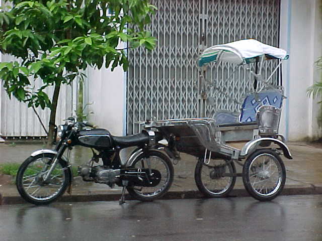 "Kings Chair" : A form of transport unique to Cần Thơ - and how SGK and I got to the orphange (Vietnam, The Travel Addicts)