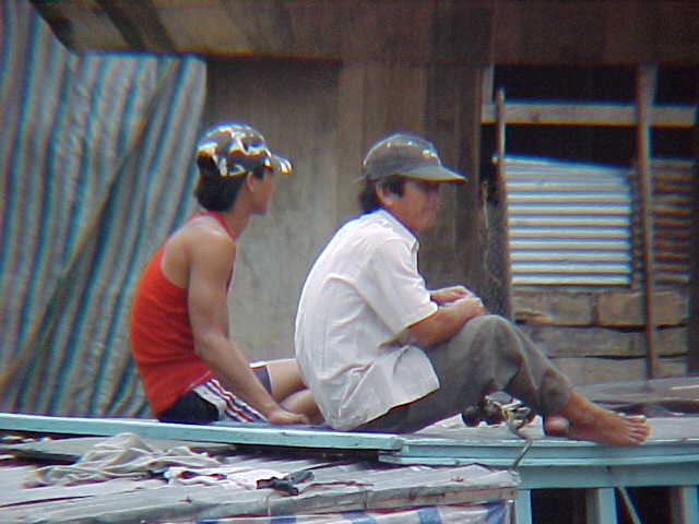 Commerce on the river (Vietnam, The Travel Addicts)