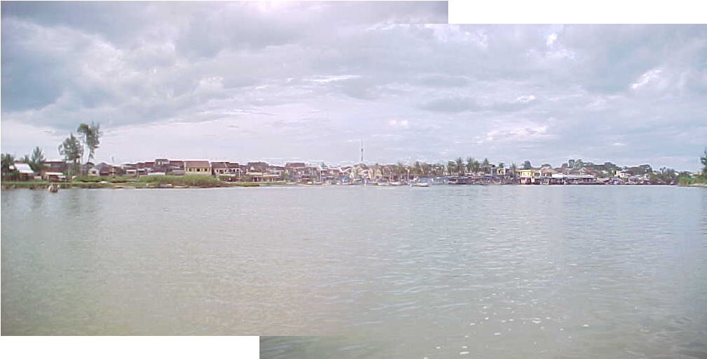 Hoi An from the river :  ()