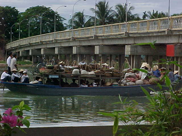 The Perfume river :  (Vietnam, The Travel Addicts)