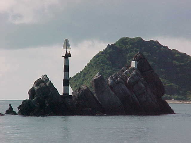 Lighthouses in Ha Long Bay :  (The Travel Addicts, Vietnam)