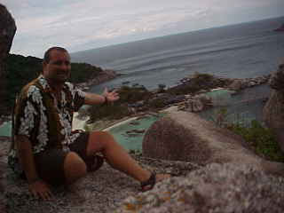 Ko Nang Yuan from the lookout : "The Lookout" was what we called the highest point on the island that contained most of Ko Nang Yuan's bungalows (The Travel Addicts, Thailand)