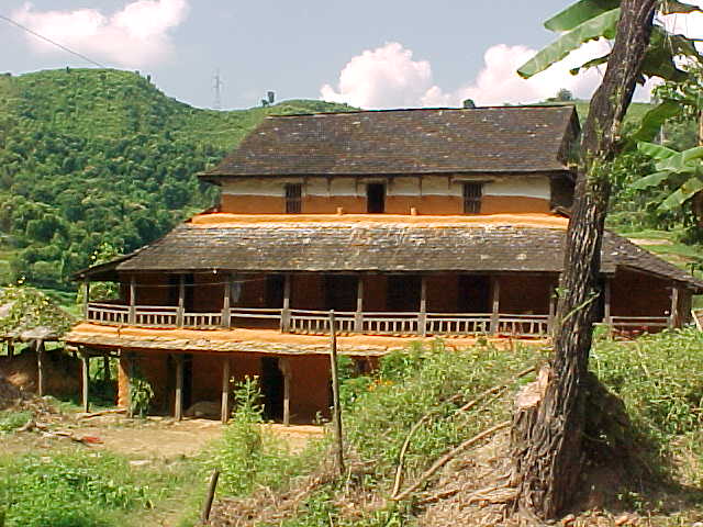 Roadside house (Nepal, The Travel Addicts)