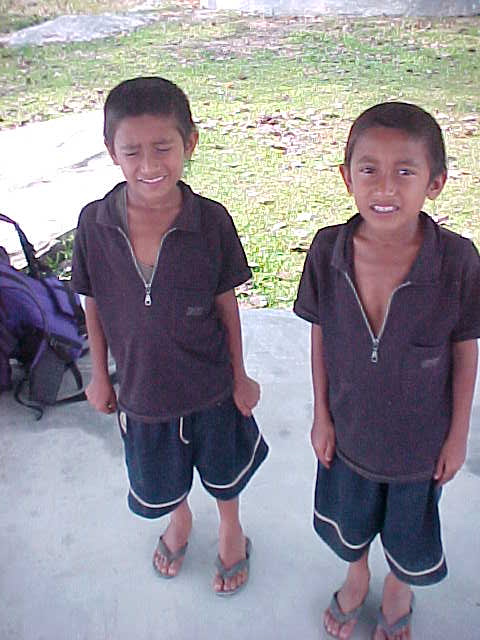 Nepali twins (Nepal, The Travel Addicts)