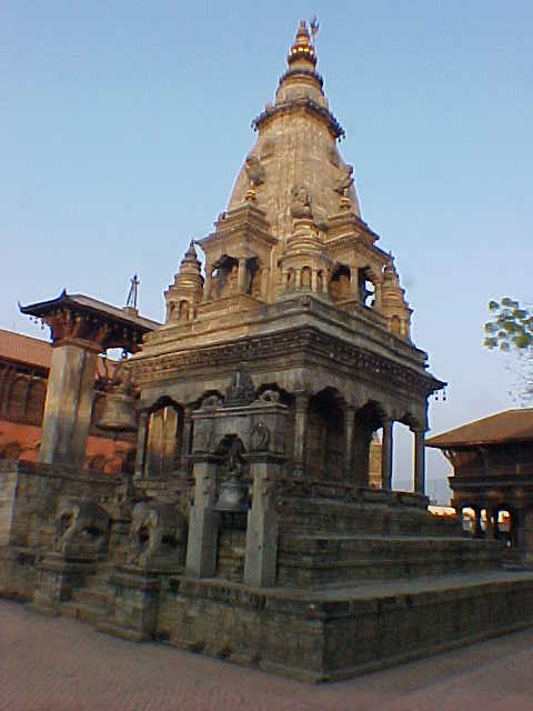 Temple in Durbar Square (Nepal, The Travel Addicts)