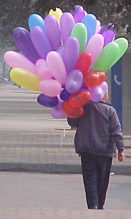 MVC-163S-Balloon merchant. , Chengdu, Sichuan Sheng, China (成都, 四川省, 中国) (The Travel Addicts, China)