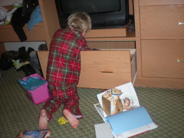 Michelangelo stowed all his loot (and some of his sister's too) in this drawer in the hotel room